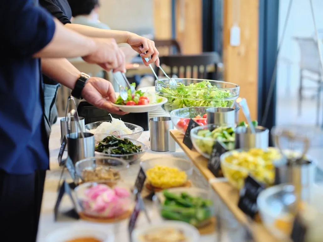 ゆったりとランチを楽しめる『サラダビュッフェ』実施中